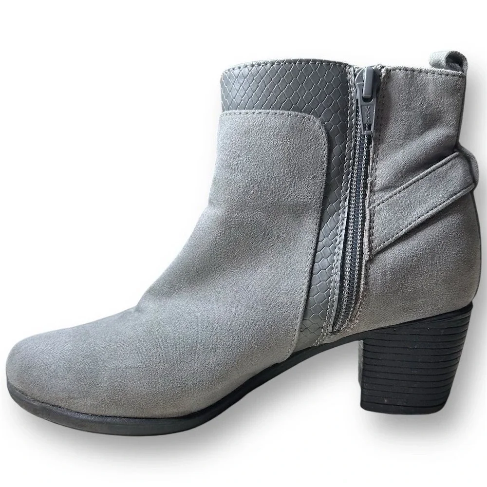 Croft & Barrow  with Ortholite Ecco Women's Gray Ankle Faux Suede Booties Sz 6 M